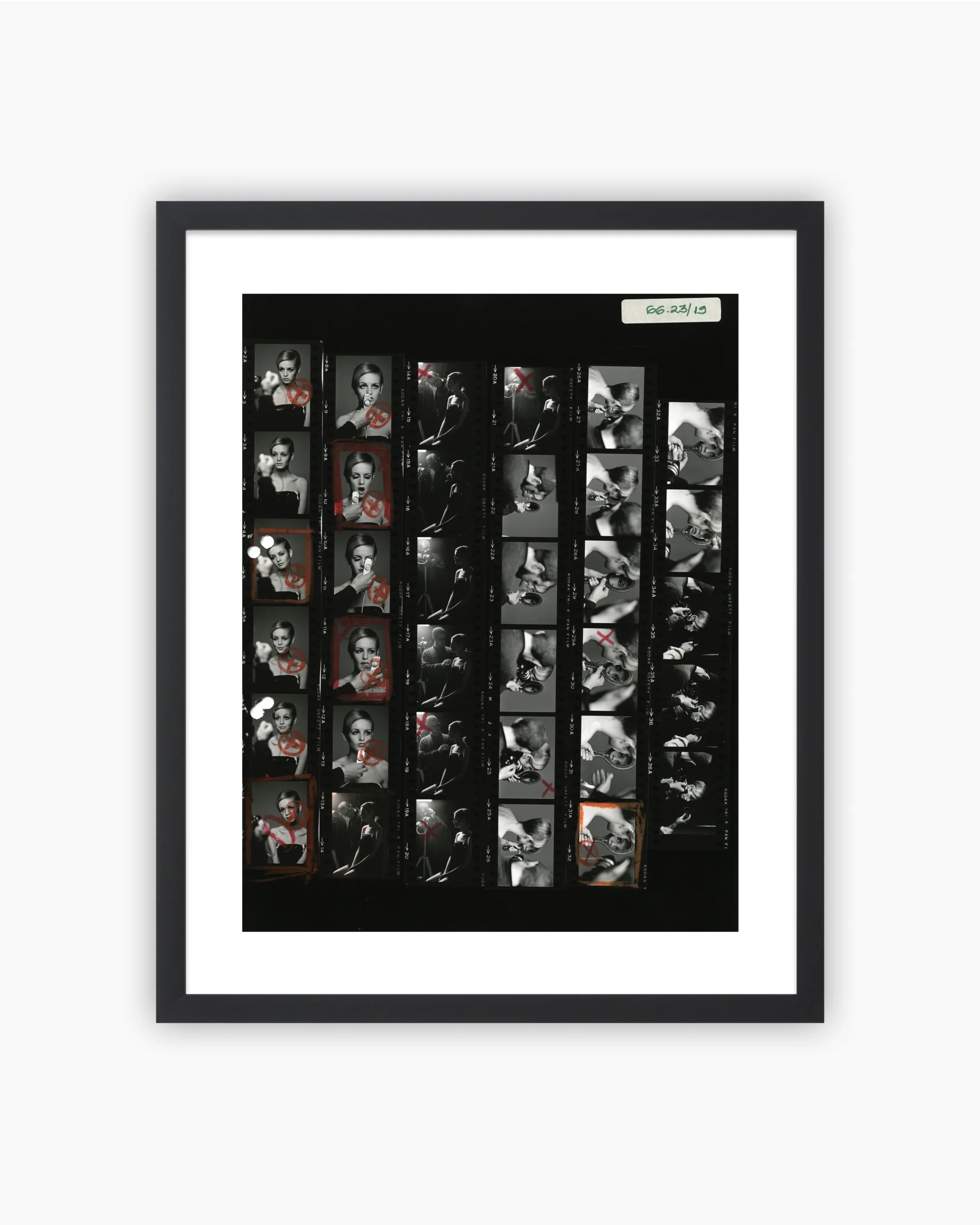 Contact Sheet Print: Twiggy, London, 1966 - Image 3
