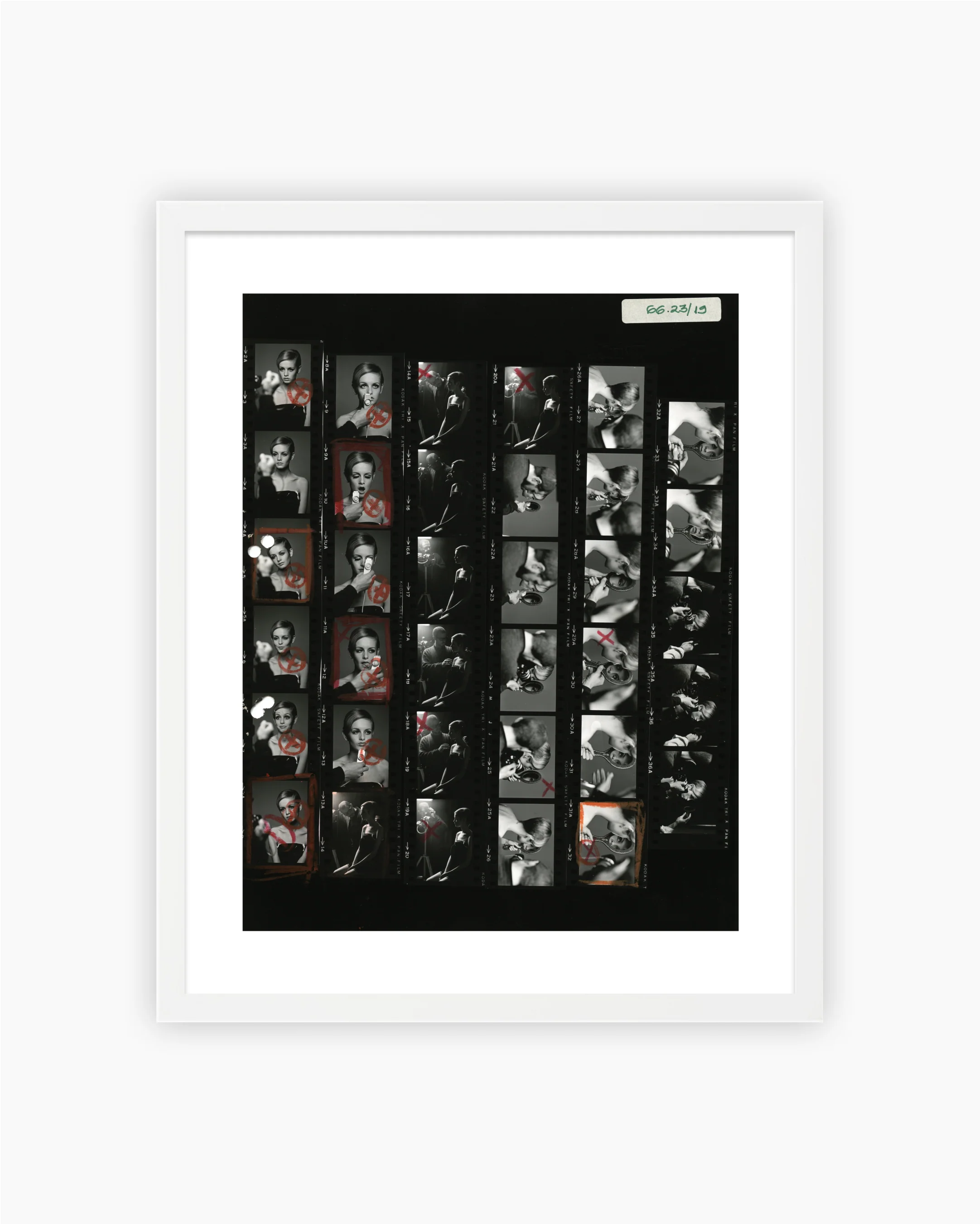 Contact Sheet Print: Twiggy, London, 1966 - Image 4